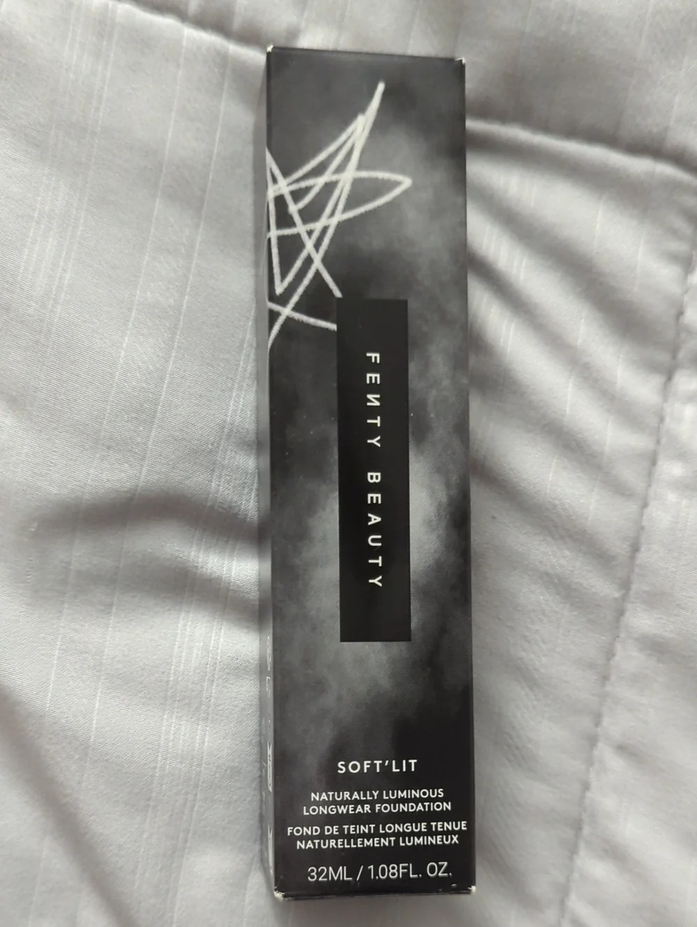 Fenty Beauty Soft'LIT Longwear Foundation  185